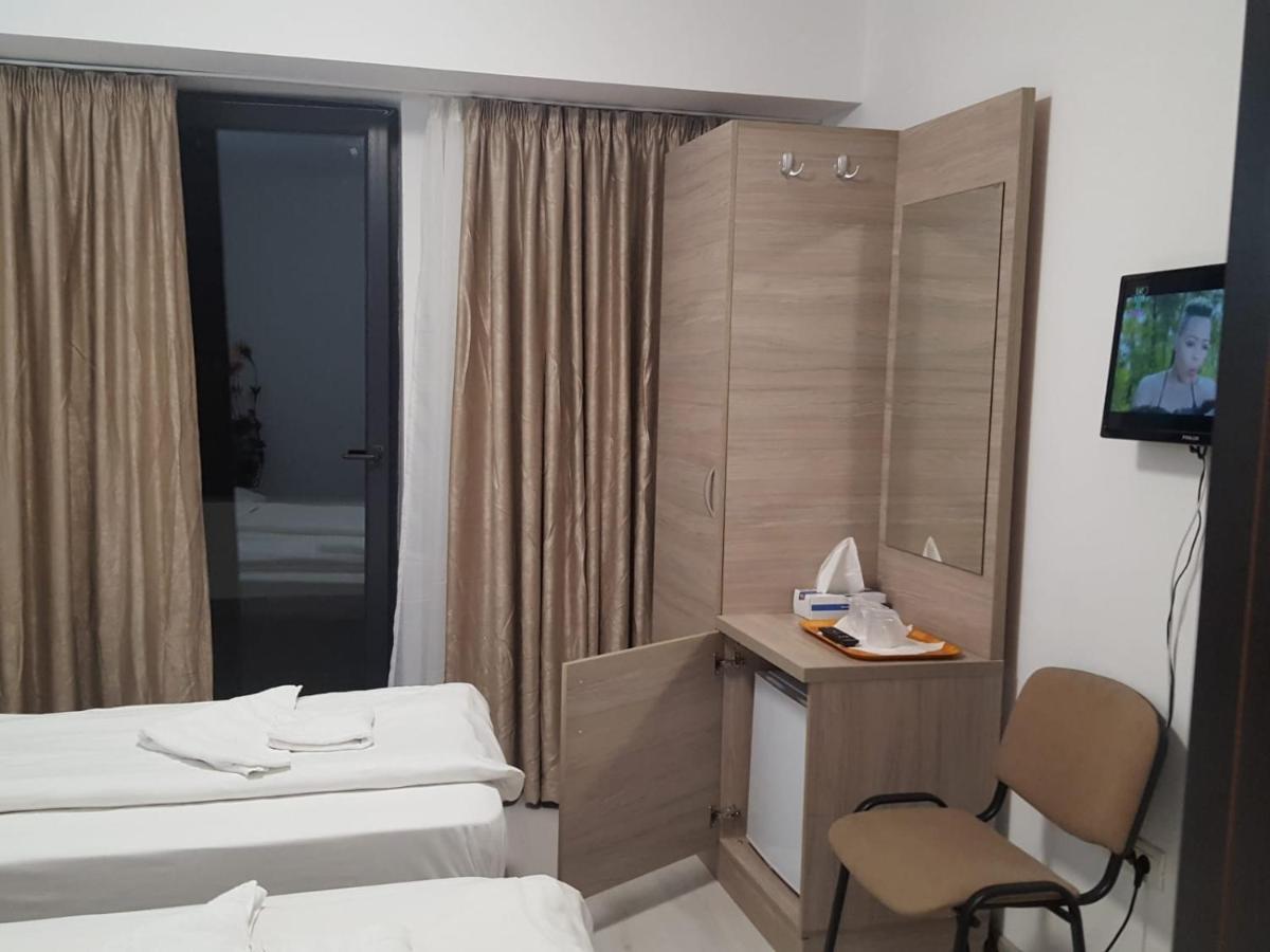 Hotel Babilon Bucarest Extérieur photo